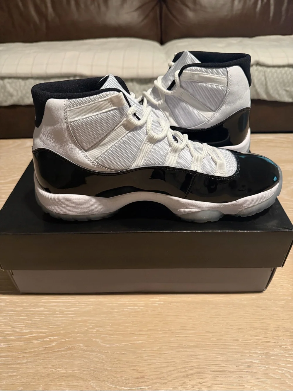 Air Jordan 11 Retro High Concord Men's High-Top Sneakers - White/Black with box